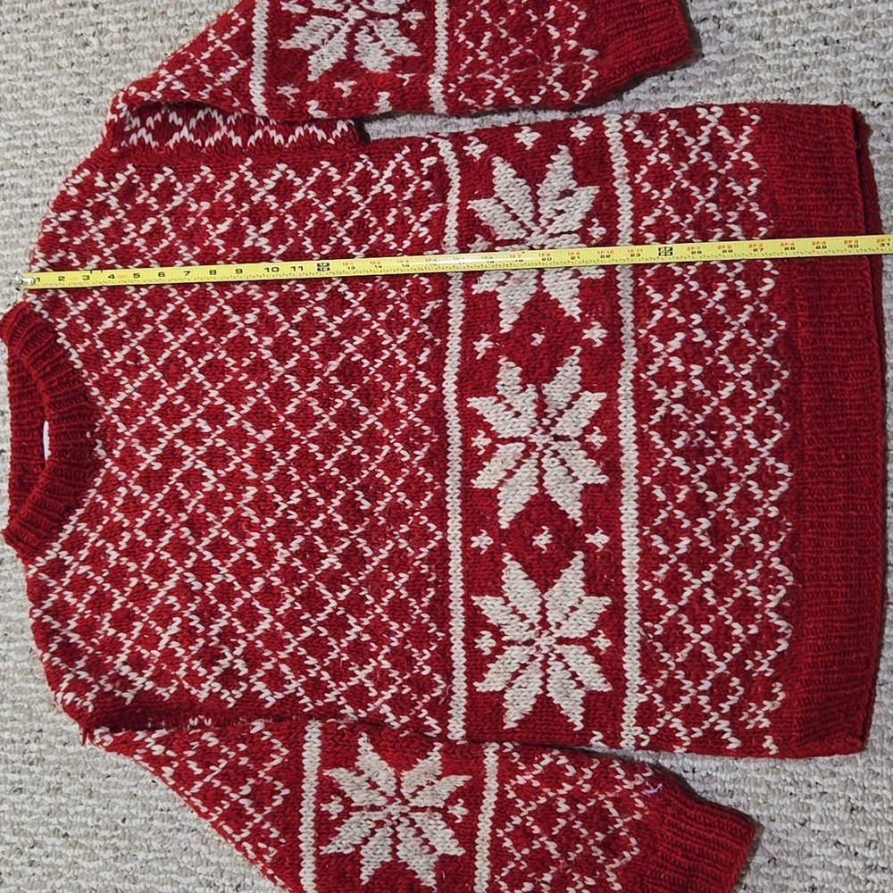 VINTAGE Red Snowflake Pattern Wool Sweater - Picture 7 of 13